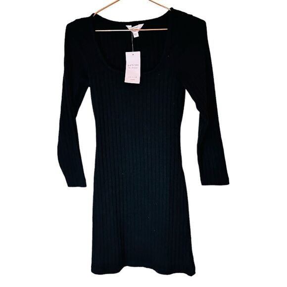 NWT Miss Selfridge Black Ribbed Long Sleeve Knit Mini Dress US 6 Petite - Picture 1 of 4